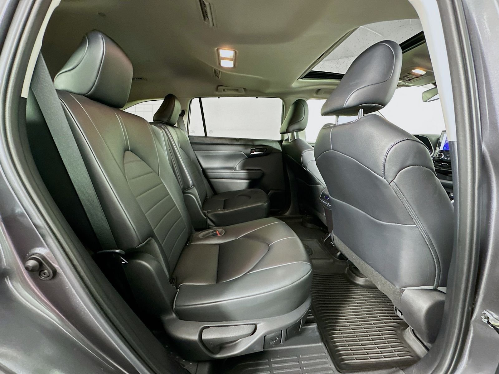 Used 2023 Magnetic Gray Metallic Toyota XLE image 29