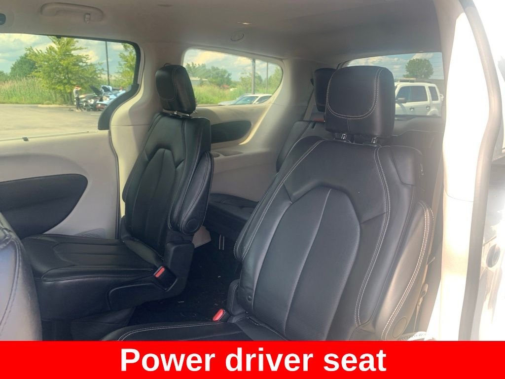 Used 2024 White Chrysler Touring L image 12