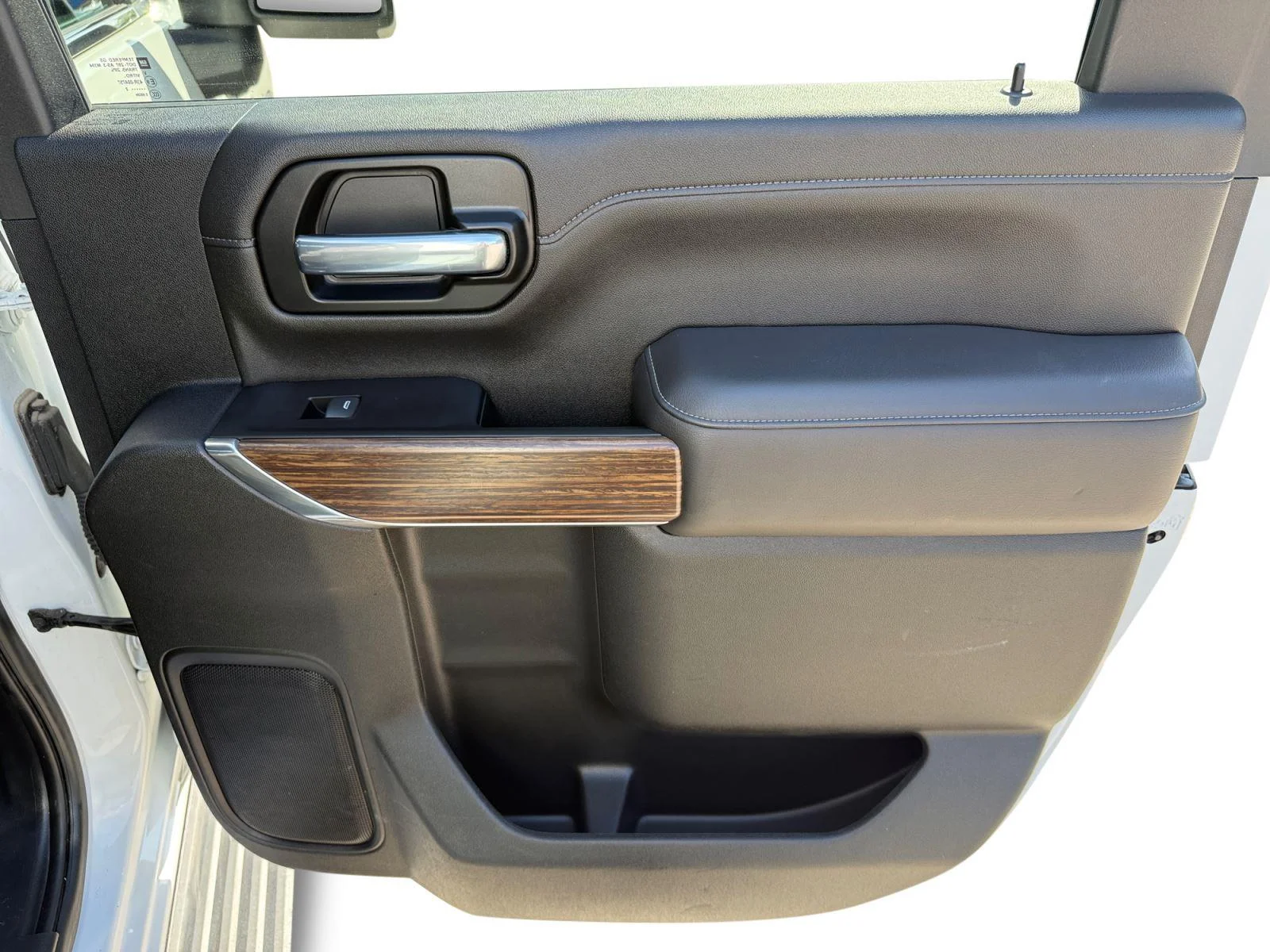 Used 2022 Summit White Chevrolet High Country image 24