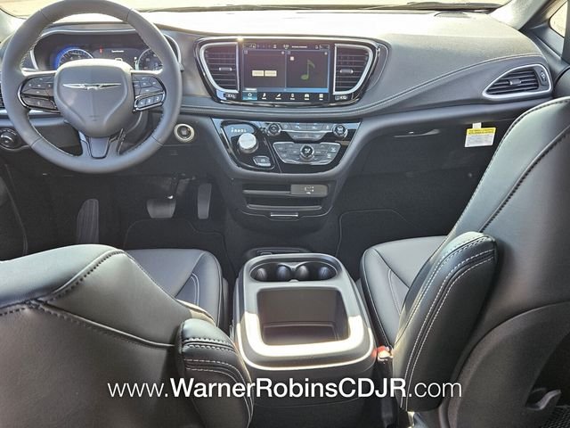 2026 Chrysler Pacifica Select - Photo 8