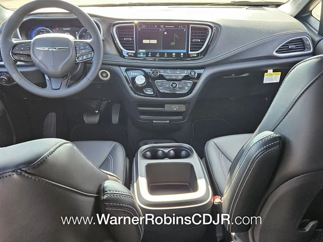 2026 Chrysler Pacifica Select - Photo 8