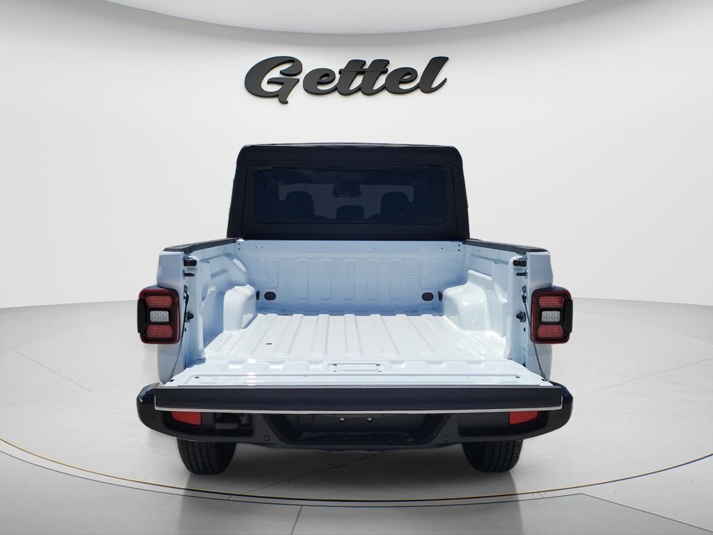New 2026 Bright White Clear-Coat Exterior Paint Jeep Sport S image 12