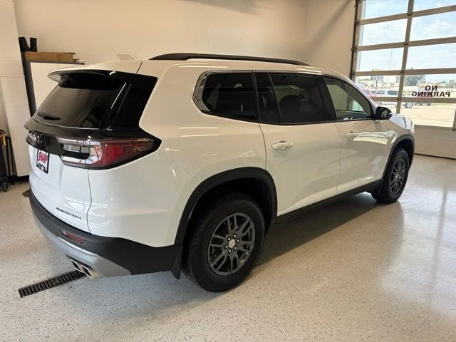 2026 GMC Acadia Elevation - Photo 7