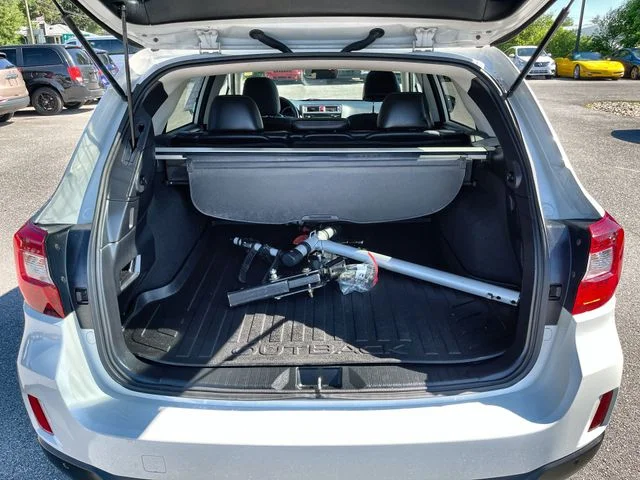 Used 2017 White Subaru 2.5i image 23
