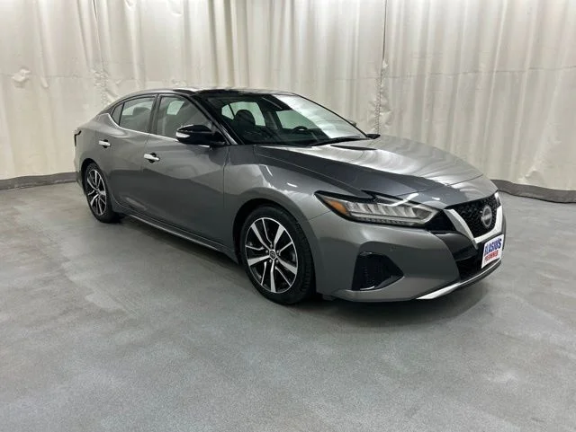 2023 Nissan Maxima SL's photo