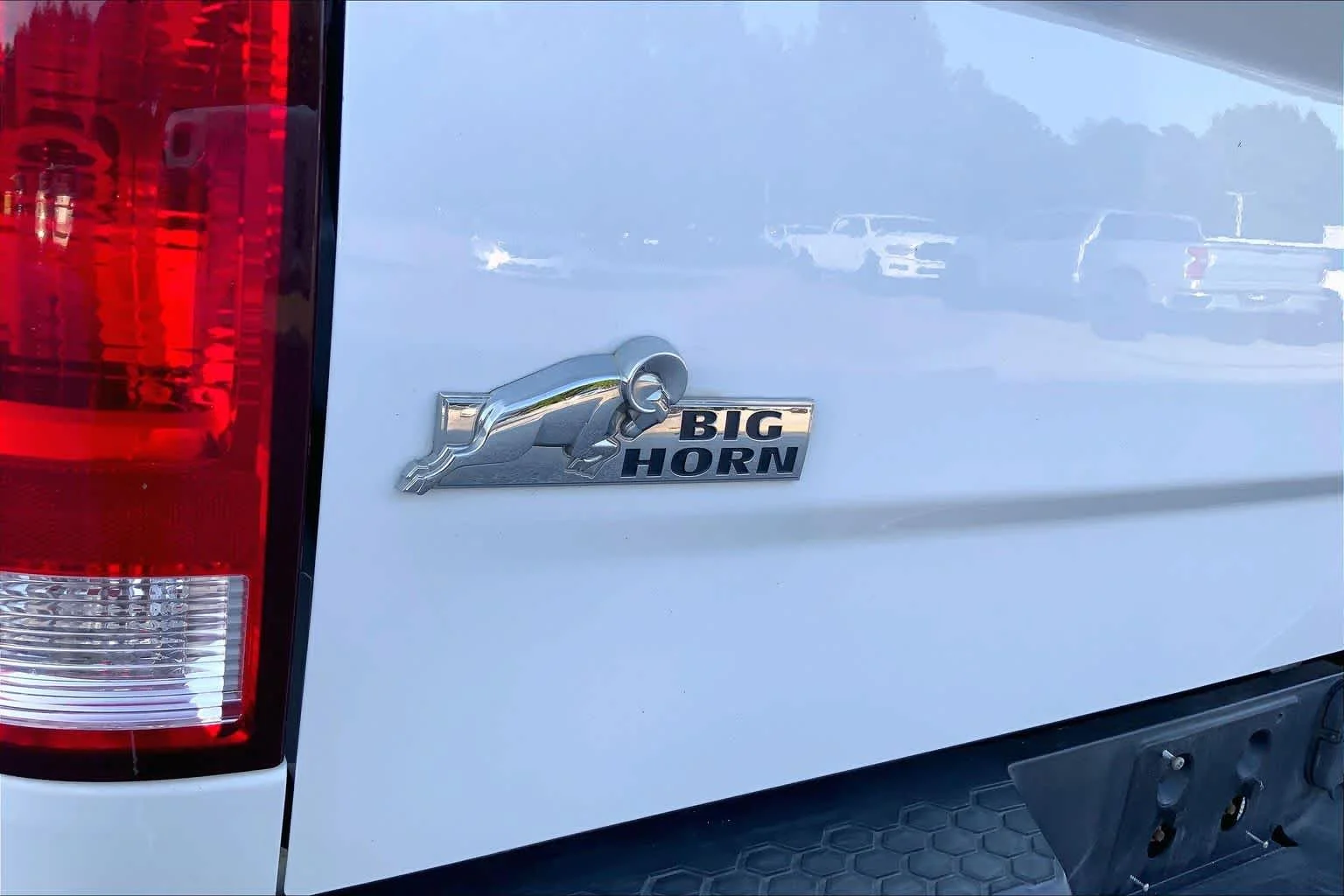 Used 2017 Bright White Clearcoat Ram Big Horn image 28