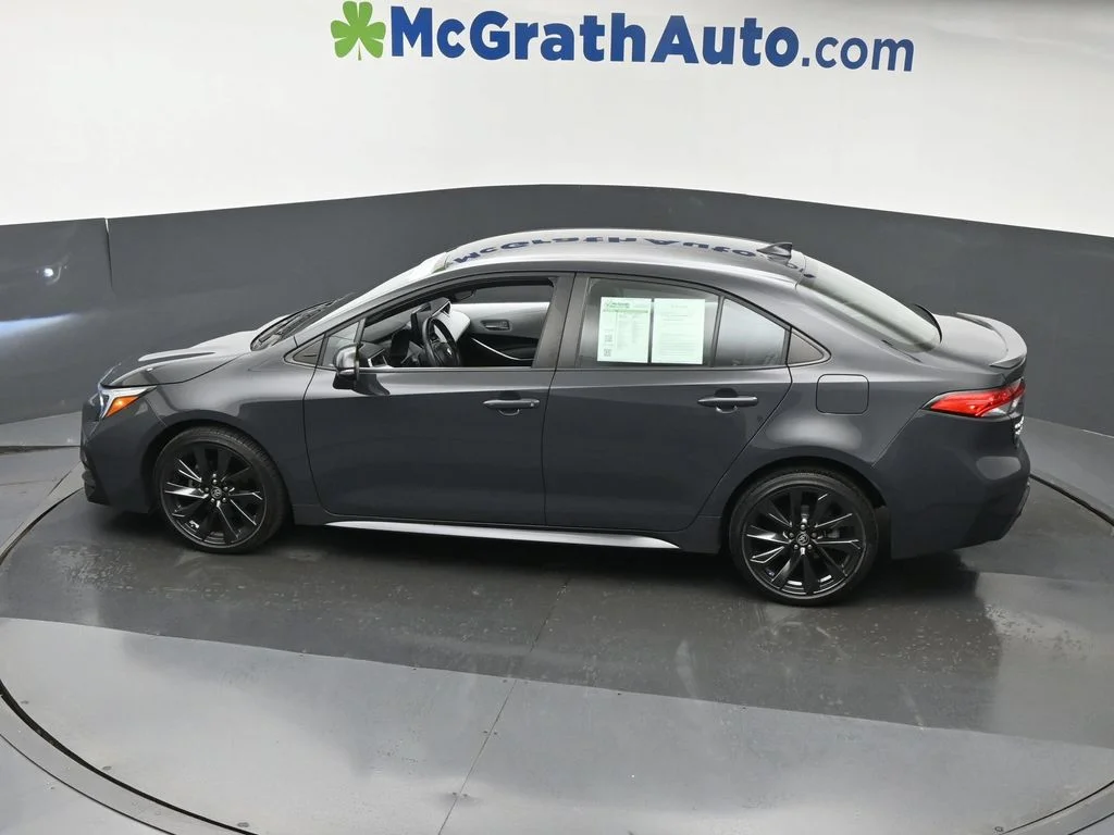 Used 2023  Toyota SE image 23