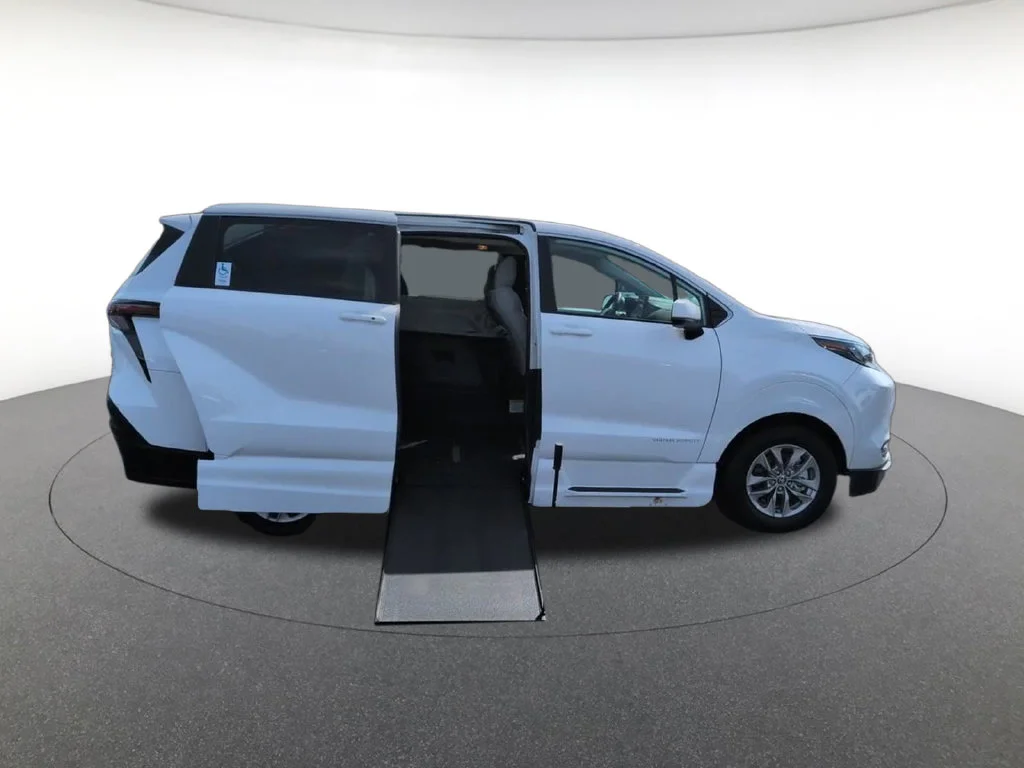 2026 Toyota Sienna