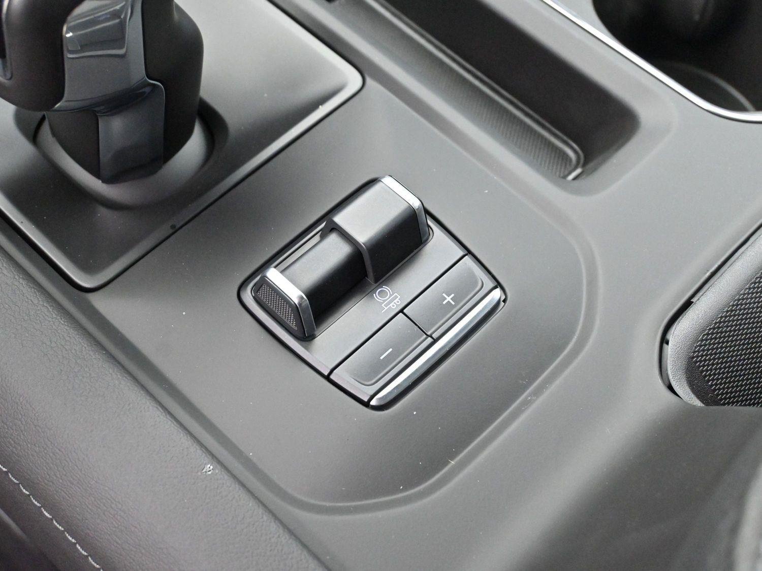 Used 2025 Onyx Black GMC Denali image 20