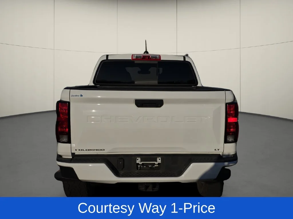 Used 2024 White Chevrolet LT image 6