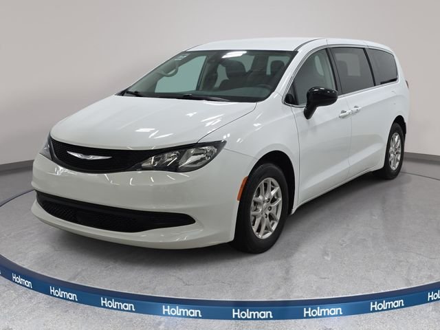 2024 Chrysler Voyager LX