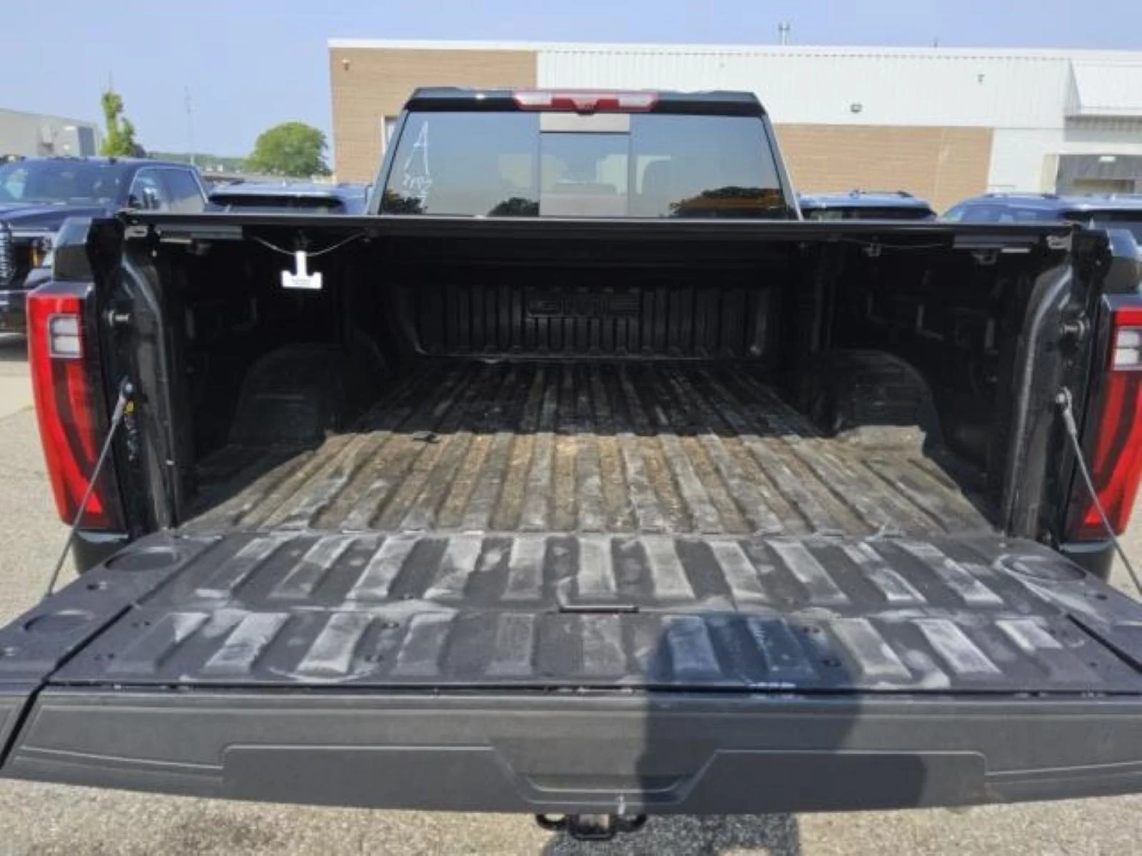 Used 2026 Onyx Black GMC Denali Ultimate image 7