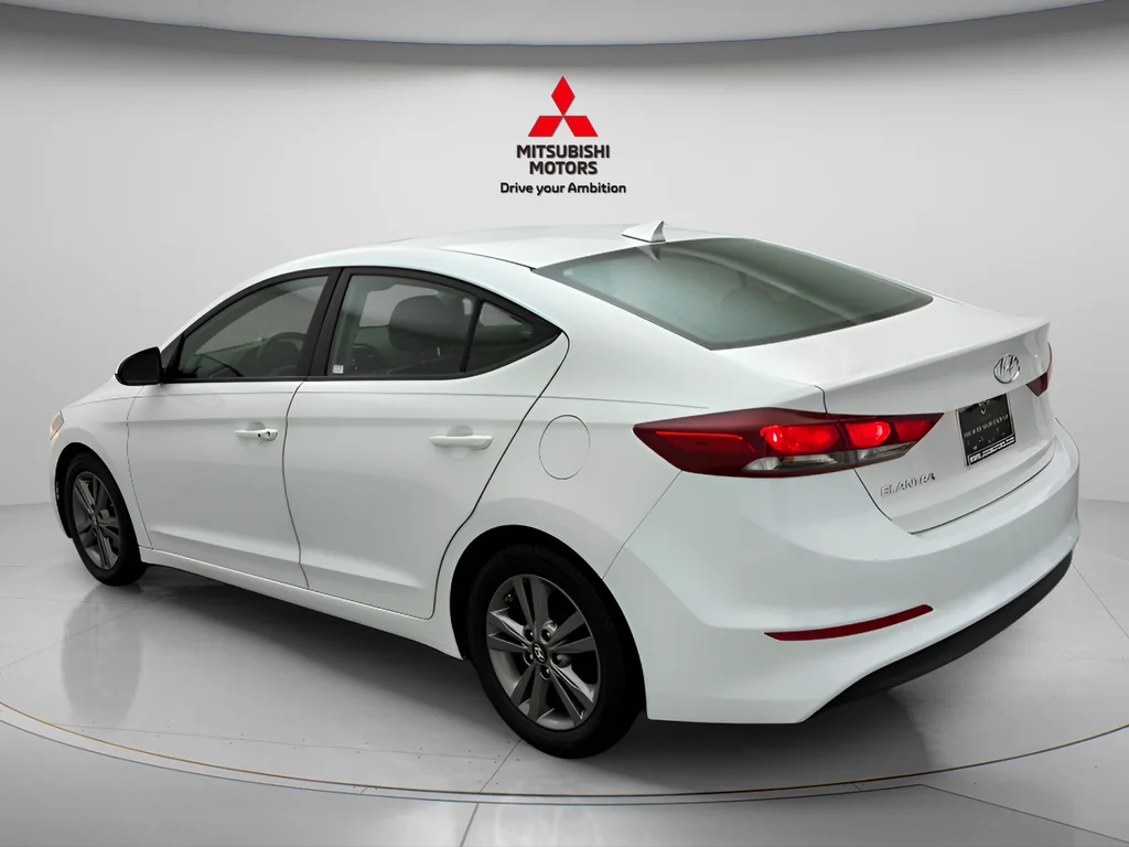 Used 2017 Quartz White Pearl Hyundai Value Edition image 6