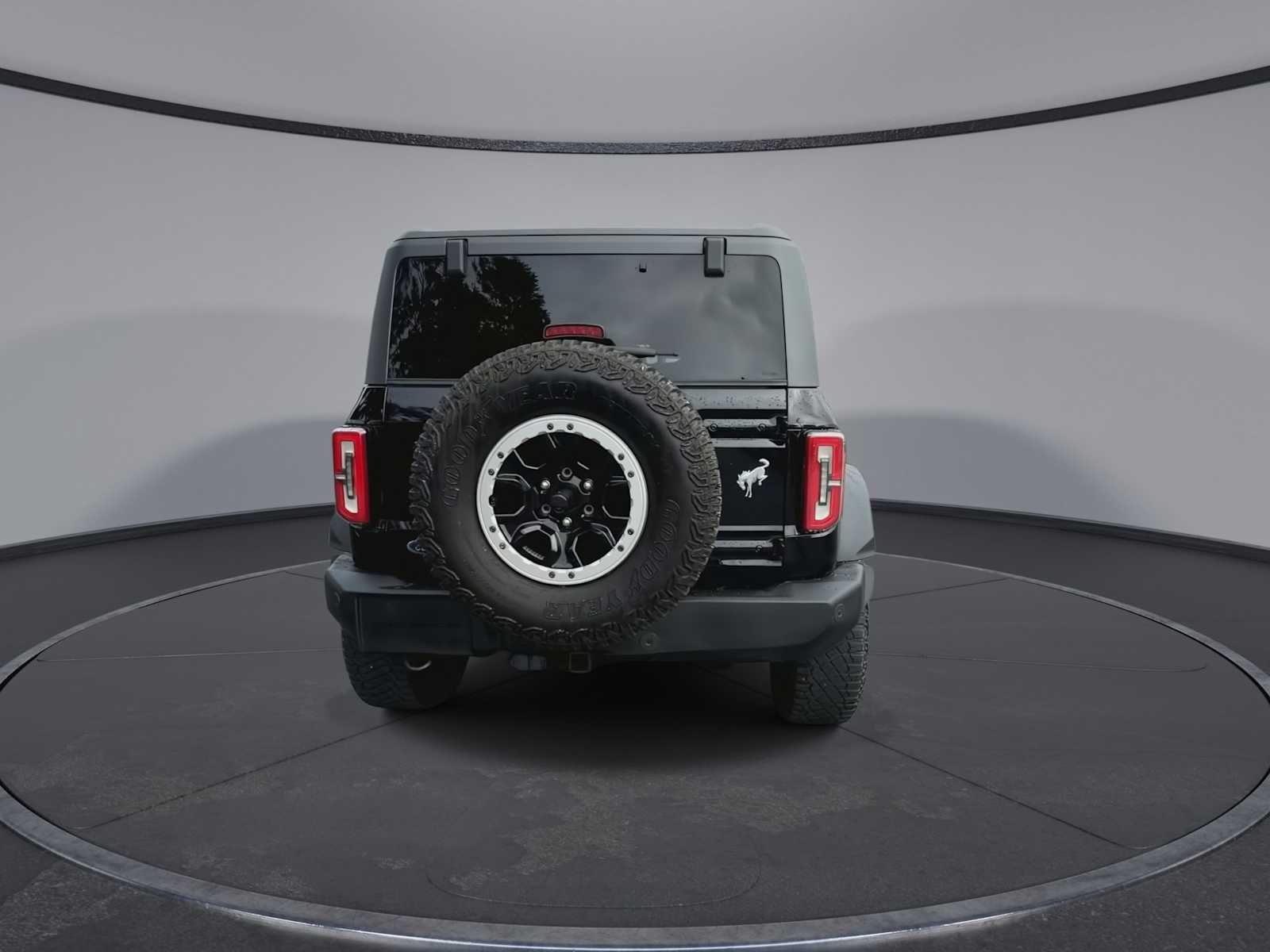 Used 2021 Shadow Black Ford Outer Banks image 7