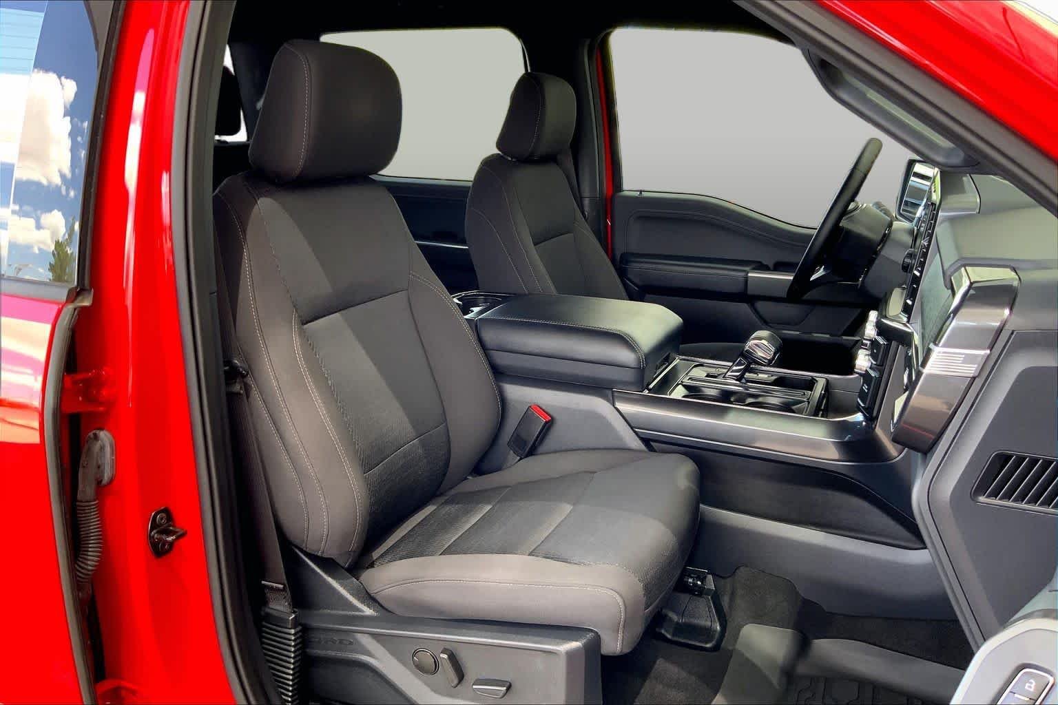 Used 2023 Race Red Ford XLT image 9