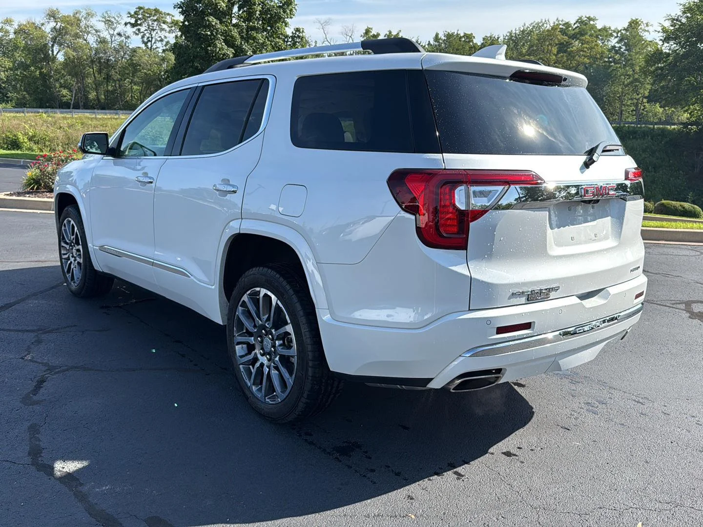 Used 2020 WHITE FROST TRICOAT GMC Denali image 3