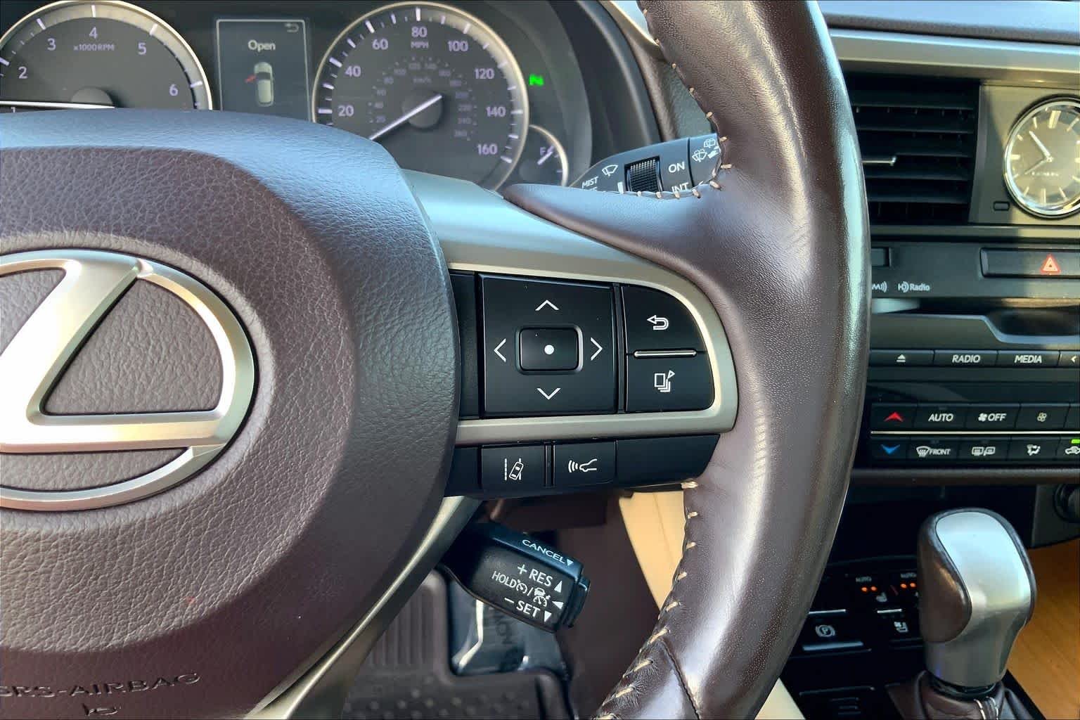 Used 2019 Obsidian Lexus  image 24