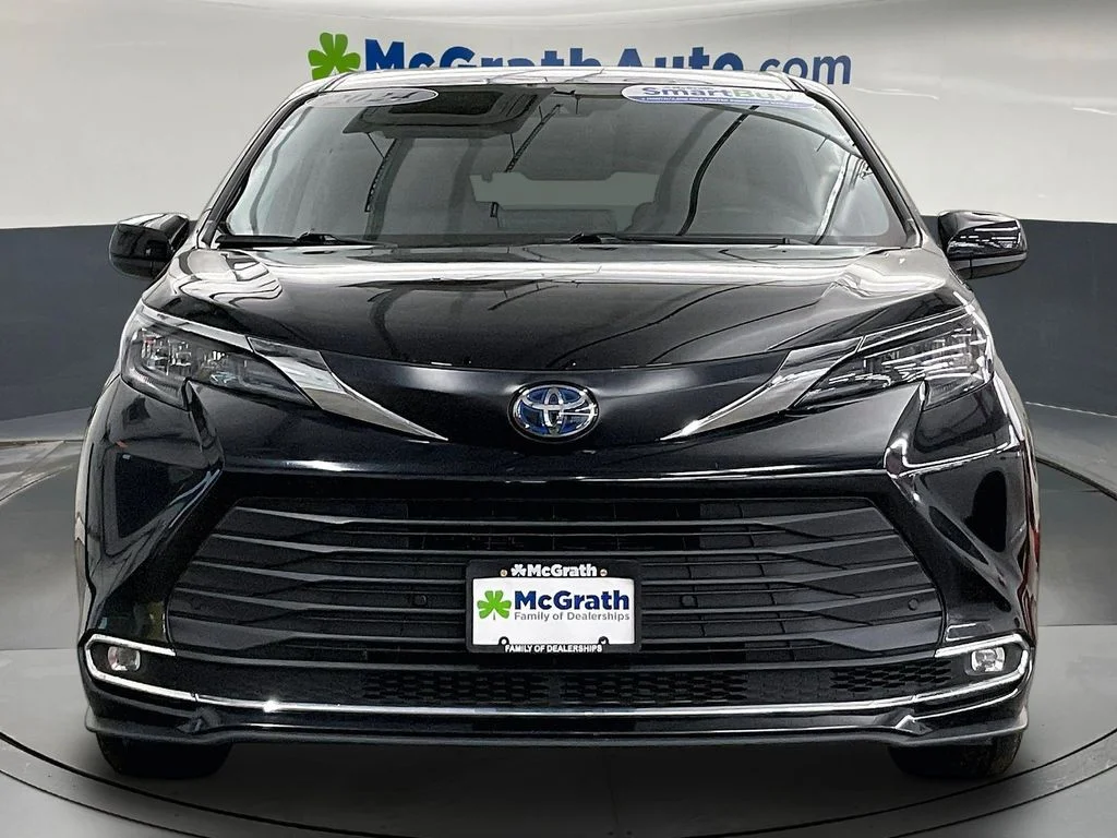 Used 2024 Black Toyota XLE image 5