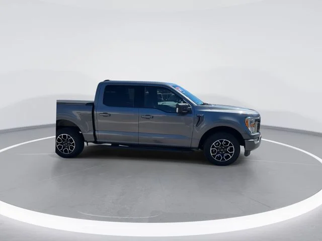 Used 2022 Gray Ford XLT image 1