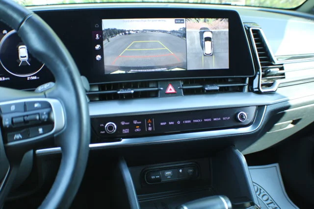 Used 2023 Wolf Gray Kia SX-Prestige image 12