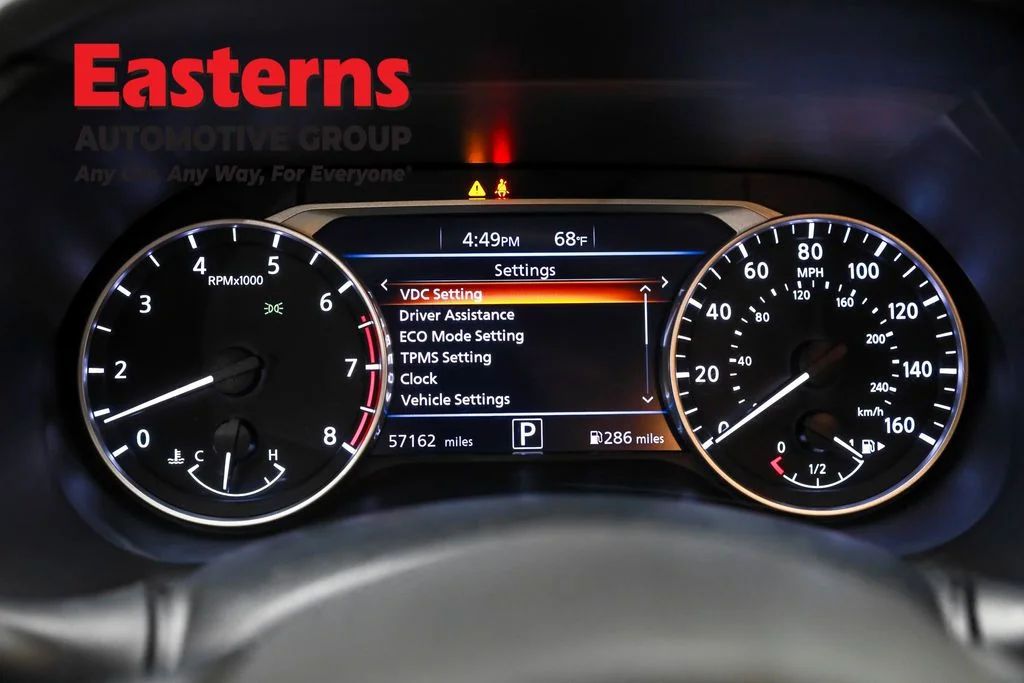 Used 2023 White Nissan SV image 18