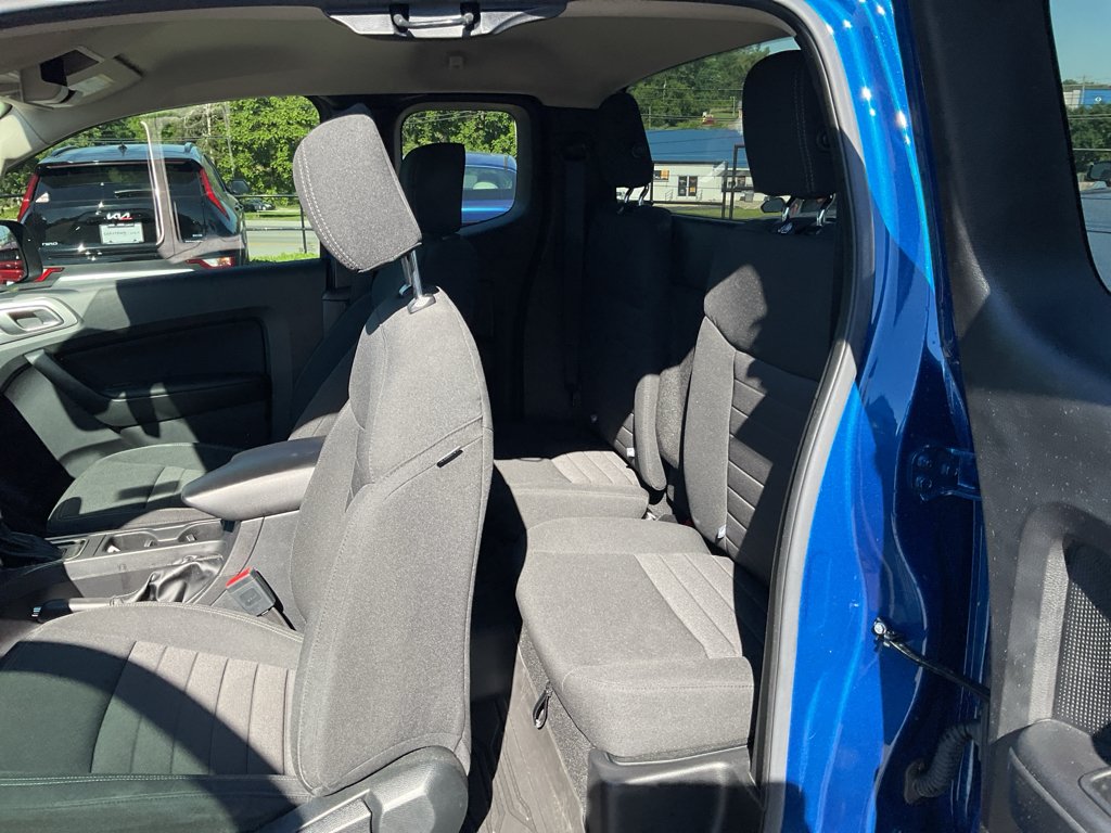 Used 2019 LIGHTNING BLUE Ford XLT image 21