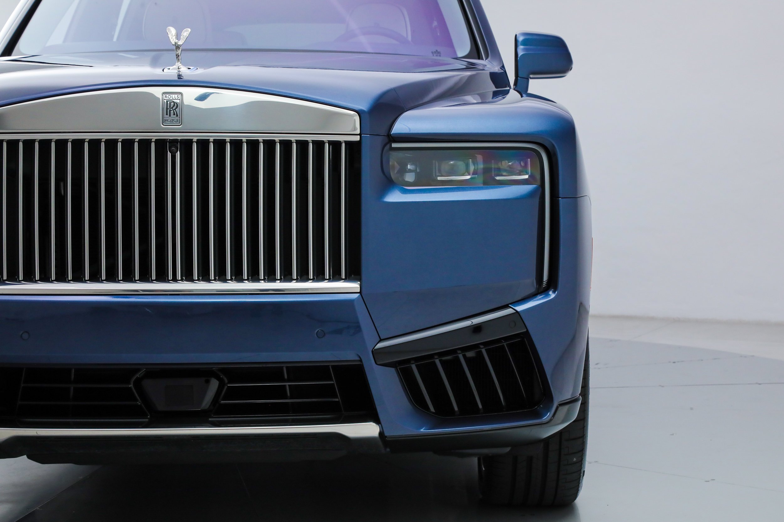 Used 2026 Blue Rolls-Royce  image 9