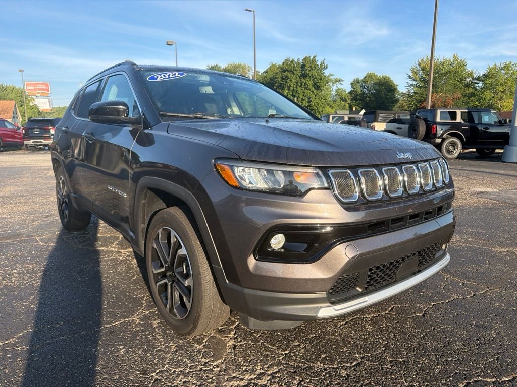 Used 2022 Gray Jeep Limited image 11
