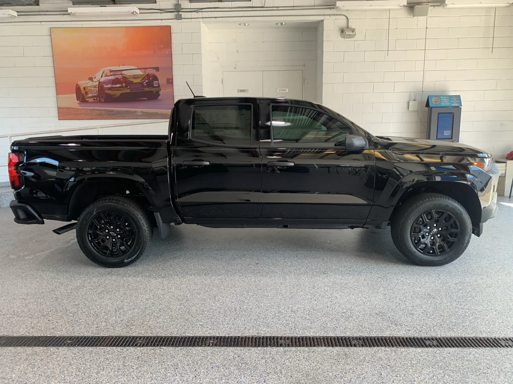 2026 Chevrolet Colorado Work Truck - Photo 10
