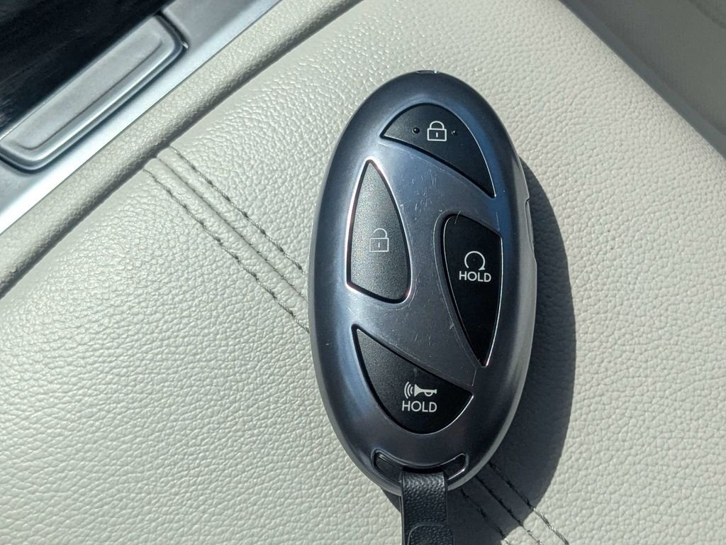 Used 2025 Red Hyundai SEL image 38