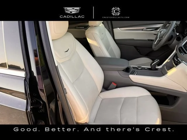 Used 2023 Stellar Black Metallic CADILLAC FWD Premium Luxury image 23