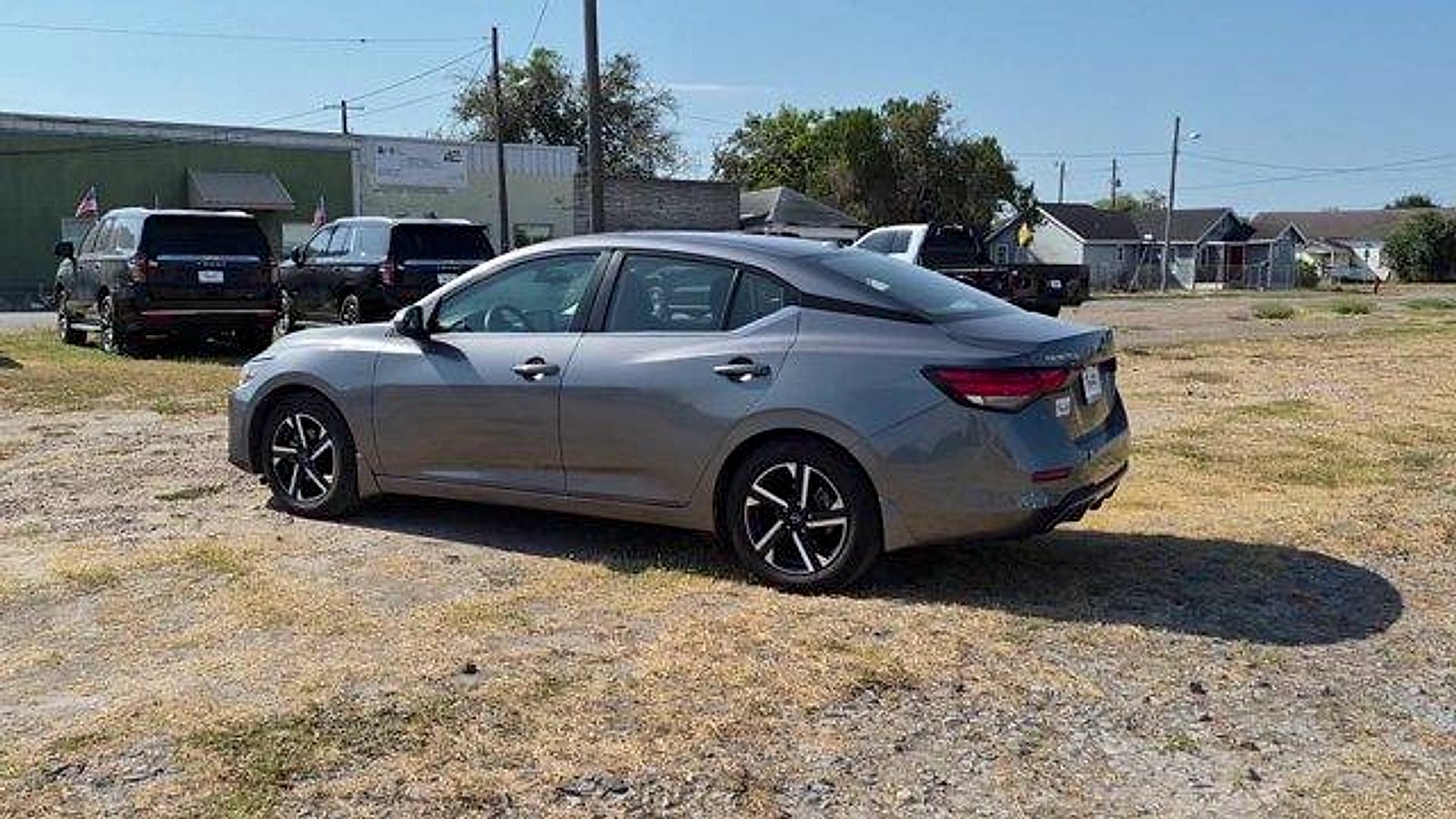 Used 2024 Gun Metallic Nissan SV Xtronic CVT image 6