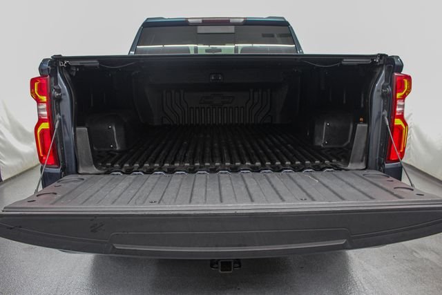 Used 2019 Shadow Gray Metallic Chevrolet RST image 14