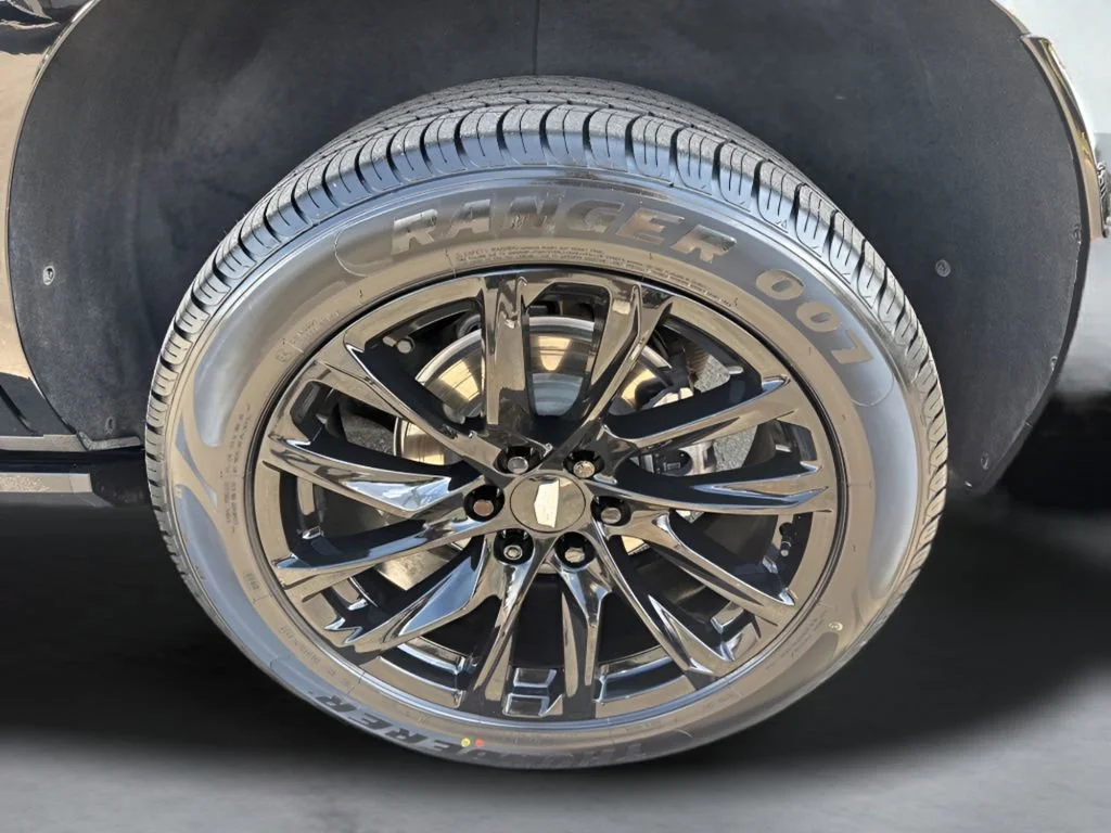 Used 2023 Black Raven Cadillac Sport Platinum image 39