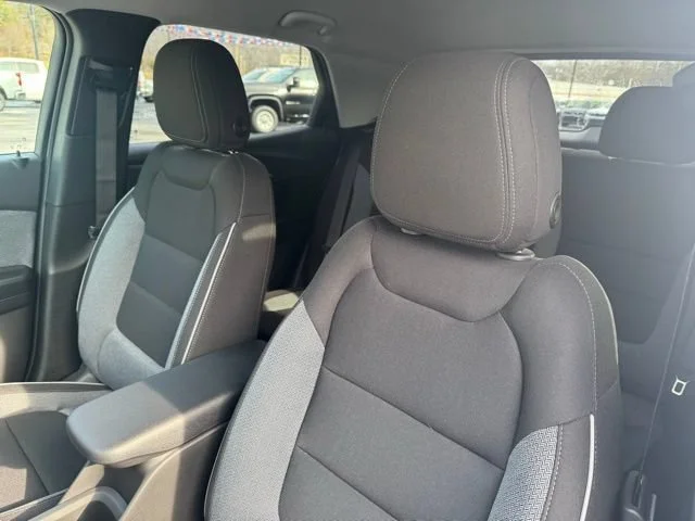 New 2026 Summit White Chevrolet LT image 19