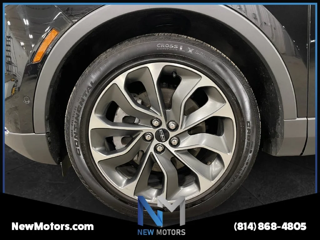 Used 2022 Black Metallic Lincoln Reserve image 14