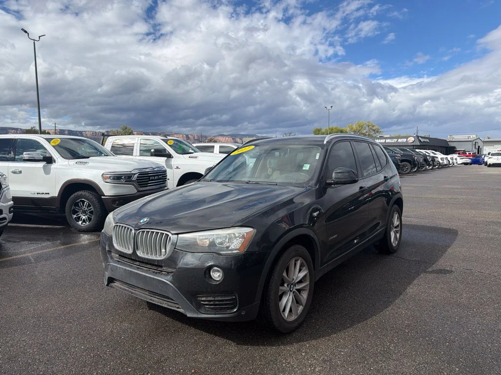 Used 2017 Black BMW xDrive28i image 3