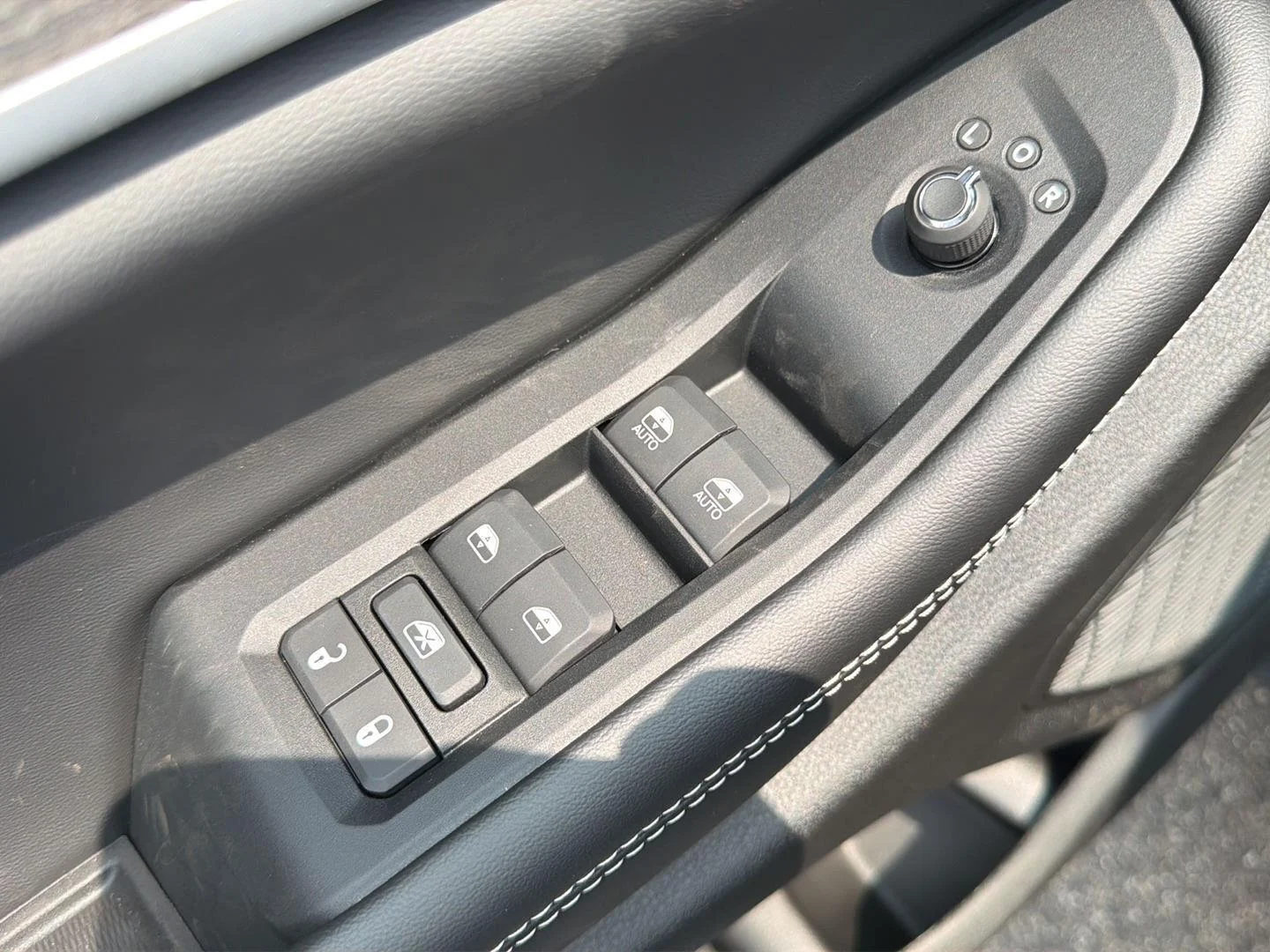 New 2026 Baltic Gray Metallic Clearcoat Jeep Limited image 12