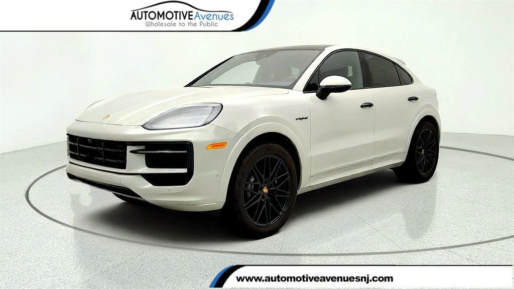 2025 Porsche Cayenne E-Hybrid Coupe AWD w/ Premium Pkg, Sportdesign Pkg & 21'' Wheels