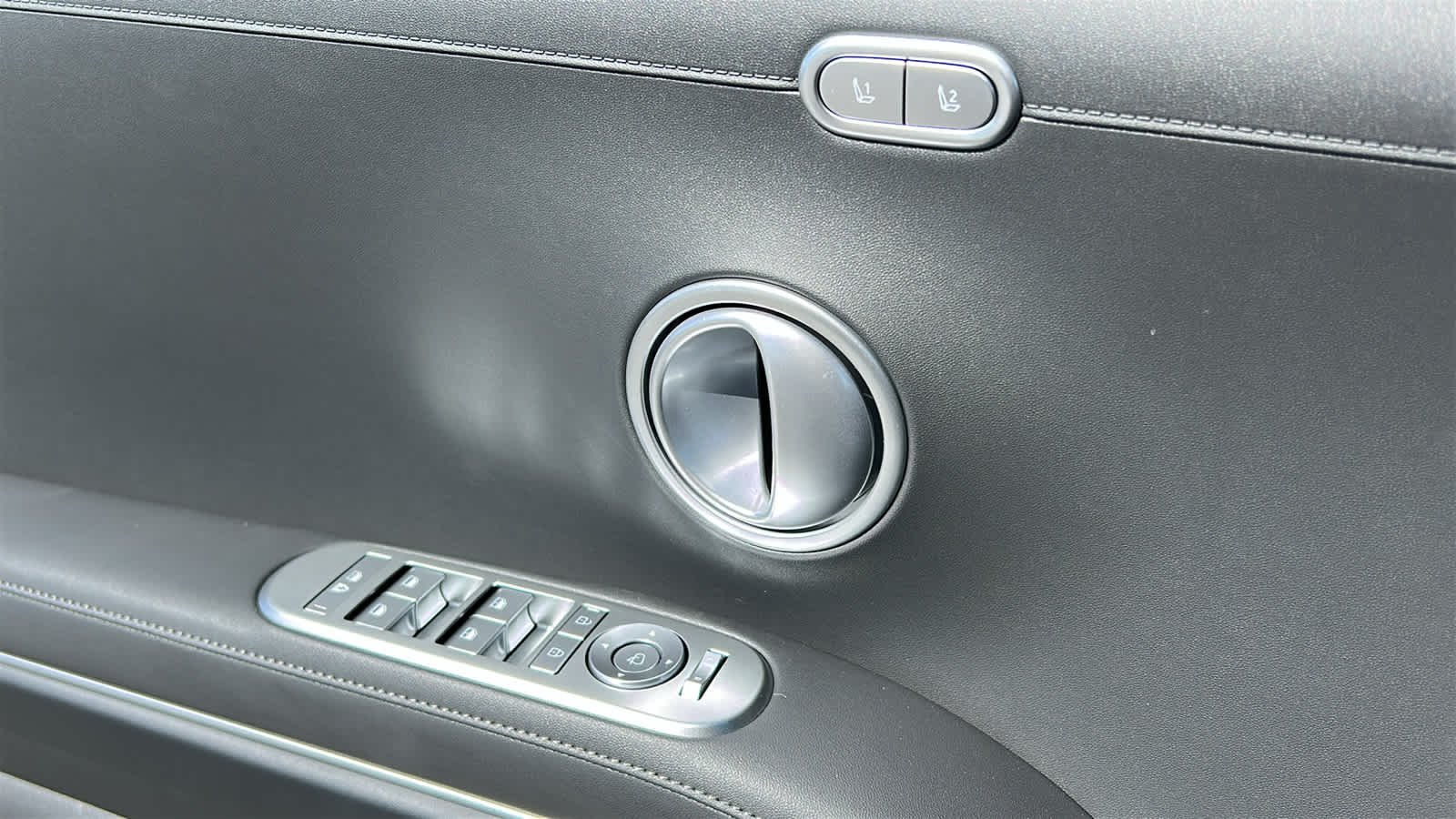 New 2026 Classy Blue Pearl Hyundai Blue SEL Premium 7P image 22