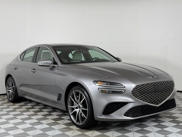 2025 Genesis G70 2.5T Standard's photo