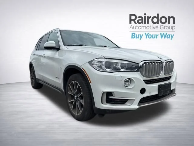 Used 2017 Alpine White BMW xDrive35i image 1
