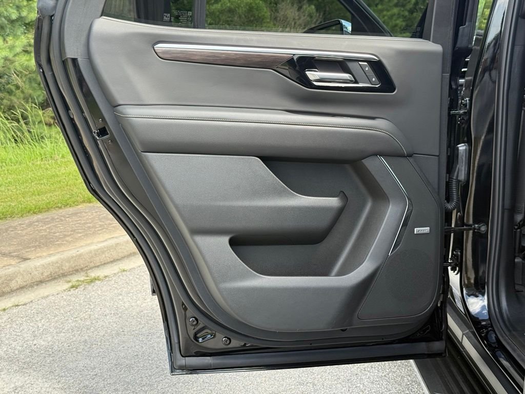 Used 2025 Black Chevrolet Premier image 25