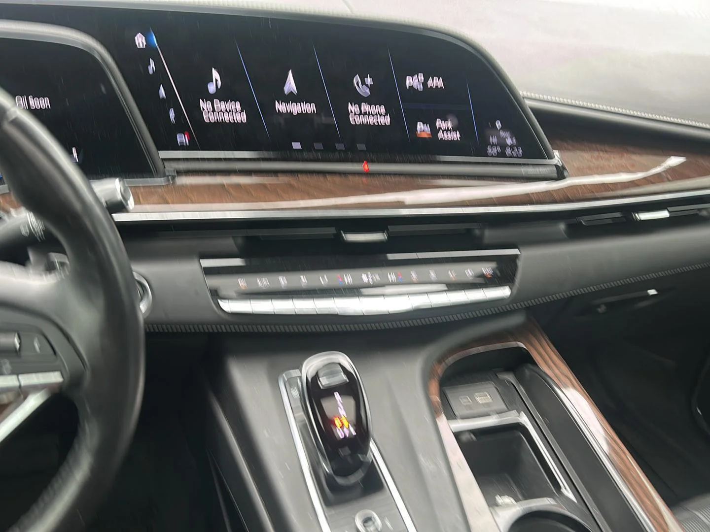 Used 2021 Crystal White Tricoat Cadillac Premium Luxury Platinum image 14