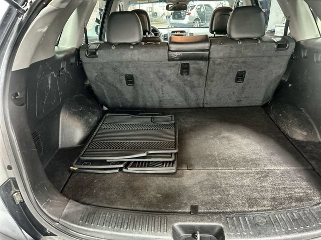 Used 2011 Black Kia EX image 21
