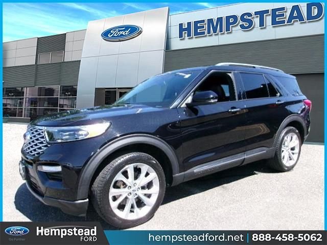 Used 2022 Agate Black Metallic Ford Platinum image 1