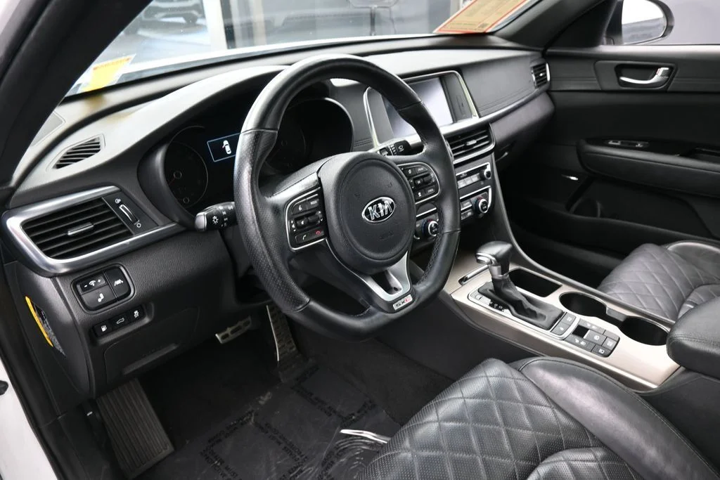 Used 2016 Snow White Pearl Kia SXL image 10