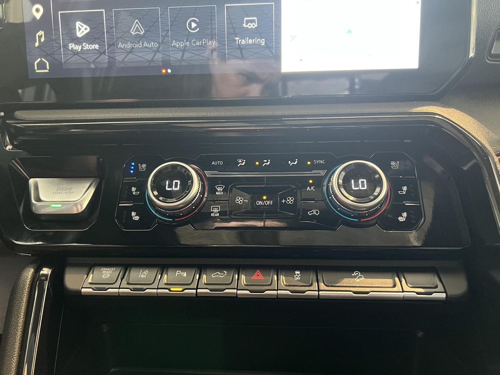 Used 2025 Onyx Black GMC AT4 image 26