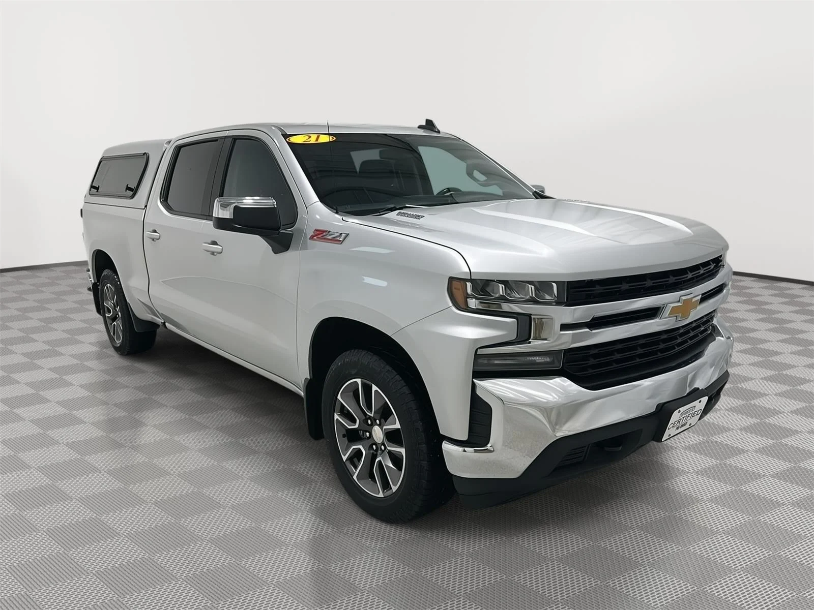Used 2021 SILVER ICE METALLIC Chevrolet LT image 7