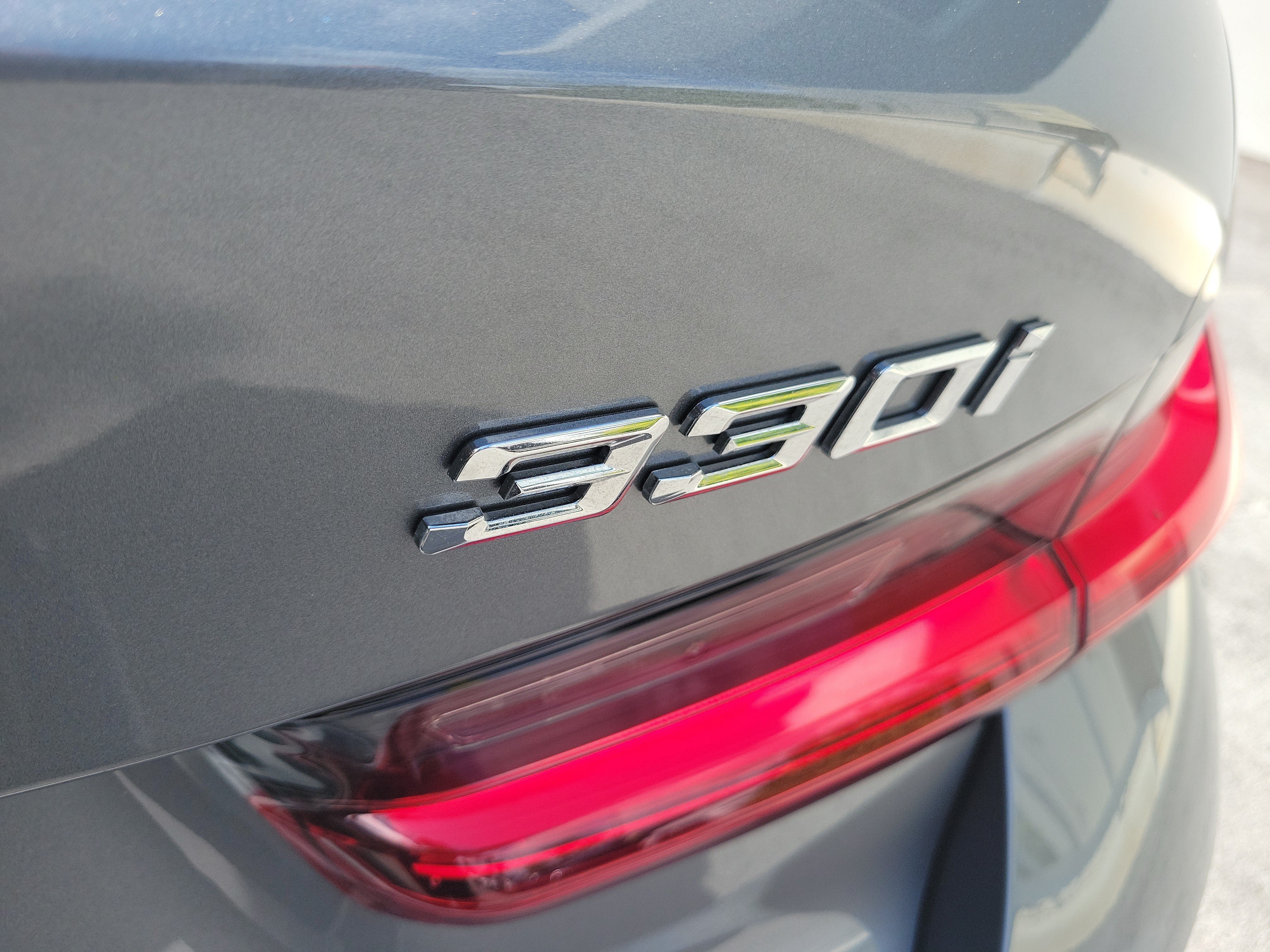 Used 2024 Skyscraper Grey Metallic BMW 330i image 8